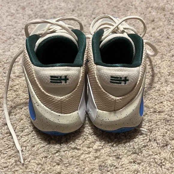 Giannis Zoom Freak 1 Cream City - Picture 3 of 3